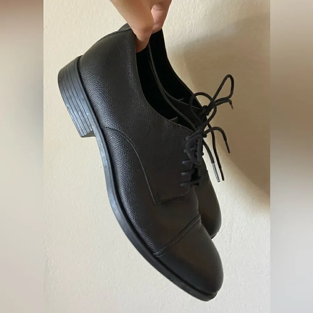 Calvin Klein Conner Small Tumbled Oxford Black Shoe CapToe Size 11.5
